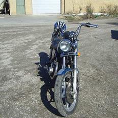 Suzuki GS 550L