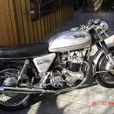 Norton Commando 850 MK1
