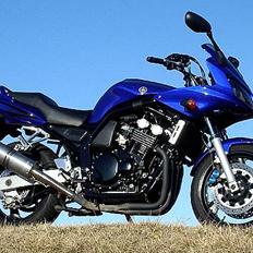 Yamaha Fazer600