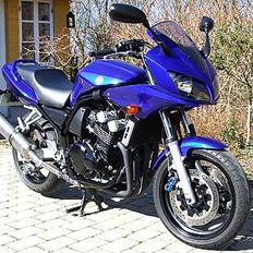 Yamaha Fazer600
