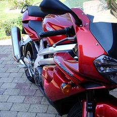 Aprilia Falco (død og genopstået)