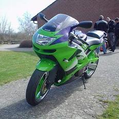 Kawasaki ZX6R