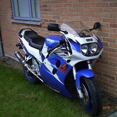 Suzuki GSX R 1100w(solgt)