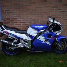 Suzuki GSX R 1100w(solgt)