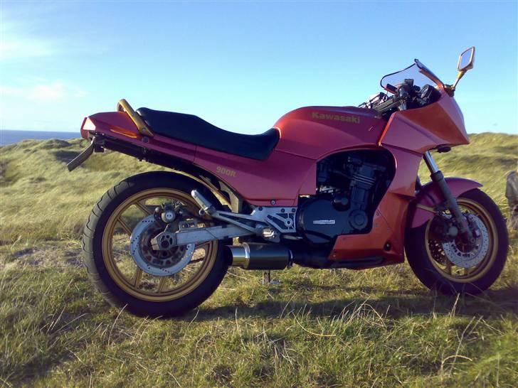 Kawasaki GPz 900r Ninja "Solgt" - Højre side.. billede 4