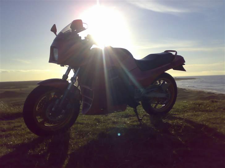 Kawasaki GPz 900r Ninja "Solgt" billede 6