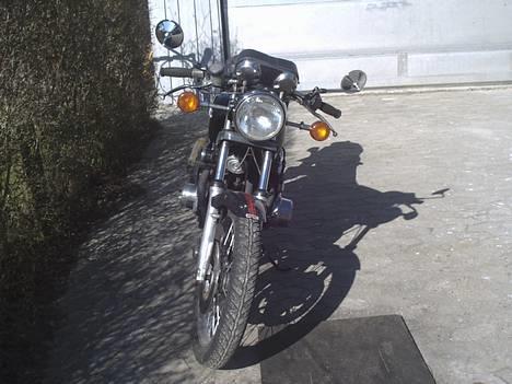 Suzuki gs 550 ec solgt - nymalet tank bare støvet  billede 2
