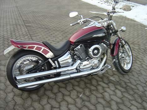 Yamaha XVS 1100 Drag Star billede 1