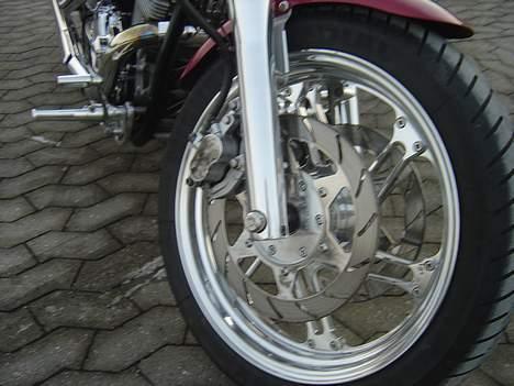 Yamaha XVS 1100 Drag Star billede 3