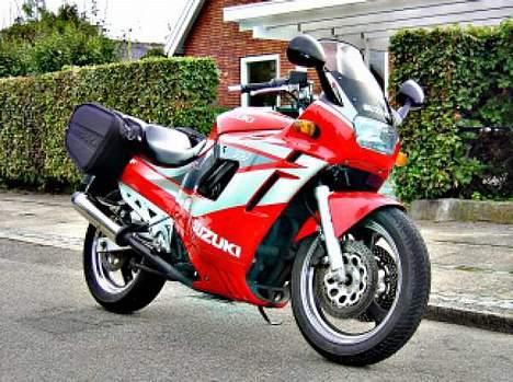 Suzuki GSX750F - Mit første billed(annoncen fra DBA) billede 1