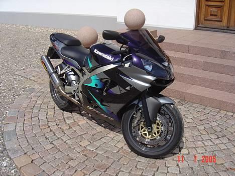 Kawasaki ZX9R **SOLGT** - blinklys jeg er ved at montere, dog ikke cabon billede 2