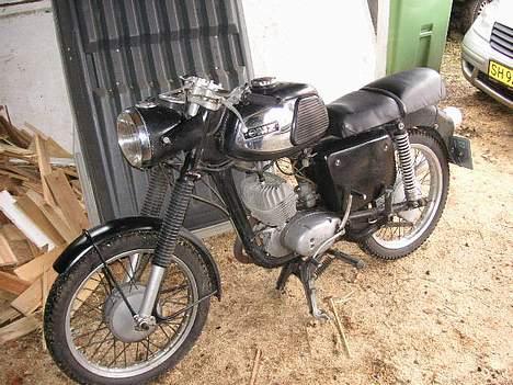 MZ ts 150 - står som ny billede 2