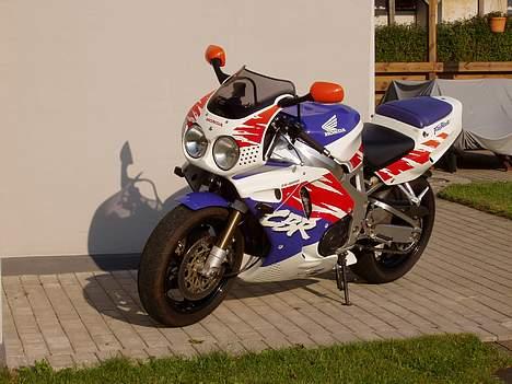 Honda cbr 900 fireblade billede 4