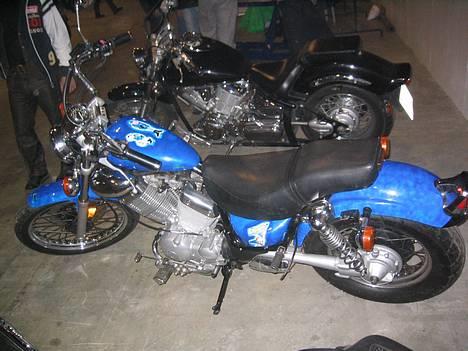 Yamaha virago 535 xv  - billeder taget til messe sender Herning (mc messe 05) billede 2