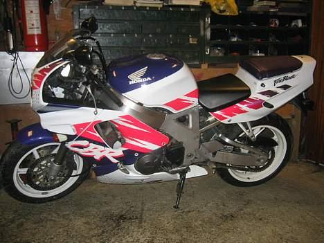 Honda cbr 900 fireblade billede 3