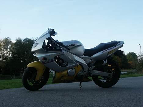 Yamaha YZF600RThundercat (SOLGT) billede 6