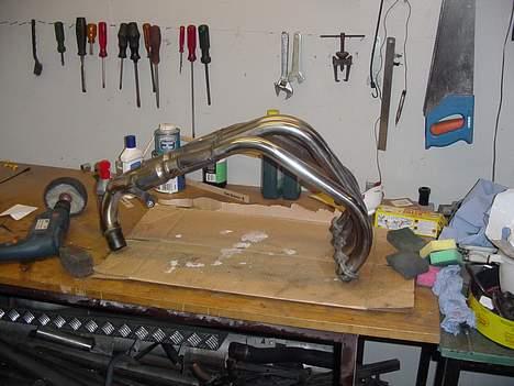 Honda Hornet 600 - Så skal den s.#¤" manifold pusses op.. Det tager bare tid første gang.. billede 2