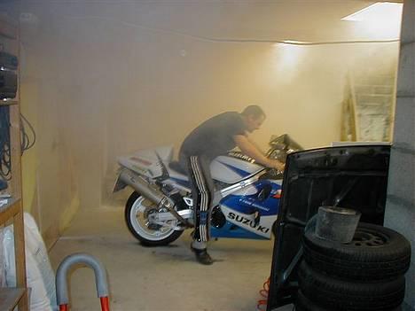 Suzuki TL1000R - det skal bruges til det ikke kan mere billede 4