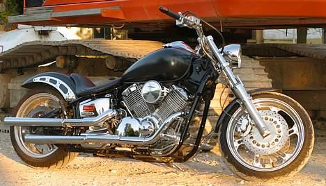 Yamaha XVS 1100 Custom billede 2