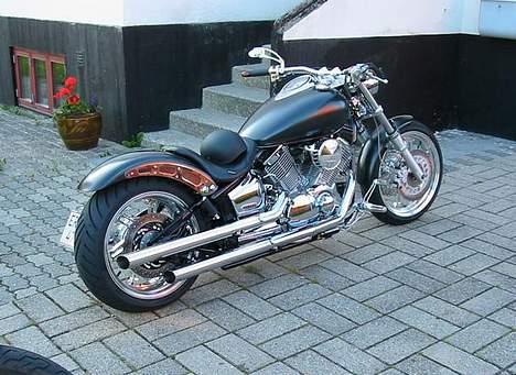 Yamaha XVS 1100 Custom billede 4