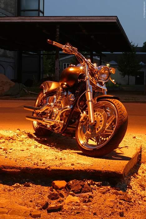 Yamaha XVS 1100 Custom billede 7