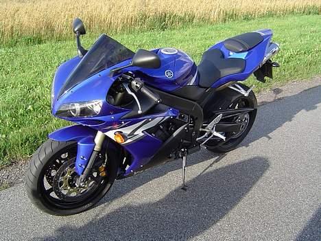 Yamaha R1 billede 3