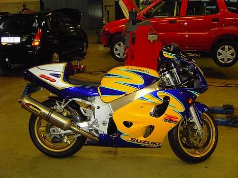 Suzuki Gsxr 600 (Grenå) - Så er der lidt nye billeder med de nye dele monteret. billede 5