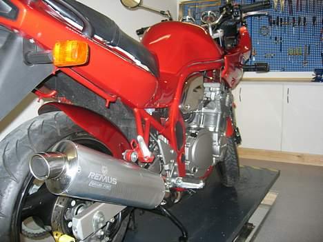 Suzuki BANDIT 600 billede 4