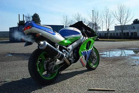 Kawasaki ZXR 750@900  billede 4