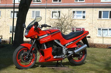 Kawasaki GPZ 500 S (Solgt) billede 1