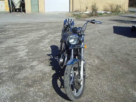 Suzuki GS 550L billede 1