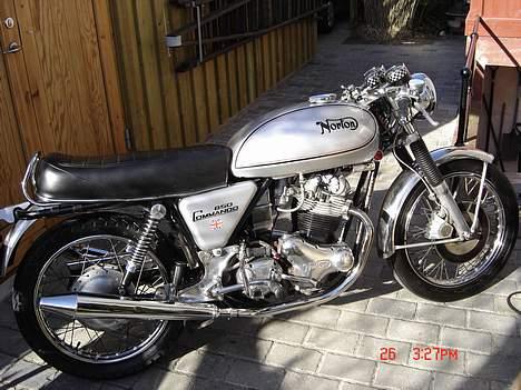 Norton Commando 850 MK1 billede 1