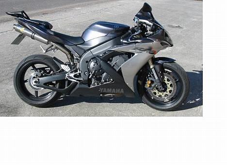 Yamaha yzf r1 billede 2