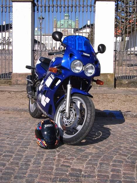 Yamaha FZR600 (SOLGT) billede 3