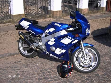 Yamaha FZR600 (SOLGT) billede 2