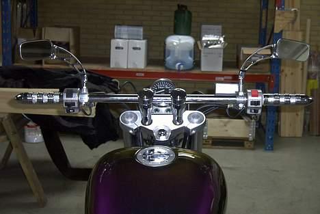 Suzuki VZ 800 Marauder SOLGT - styret  billede 4