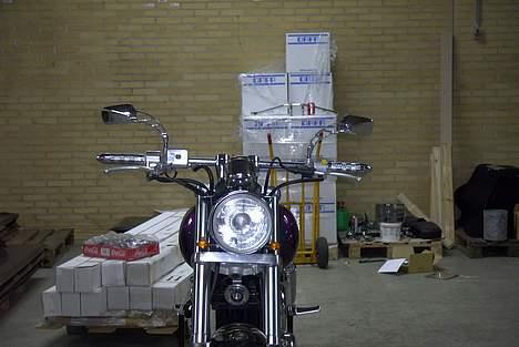 Suzuki VZ 800 Marauder SOLGT - forfra billede 5