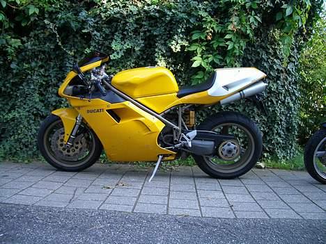 Ducati 748S - Og så med de små blink og mørkt kåbeglas.. billede 3