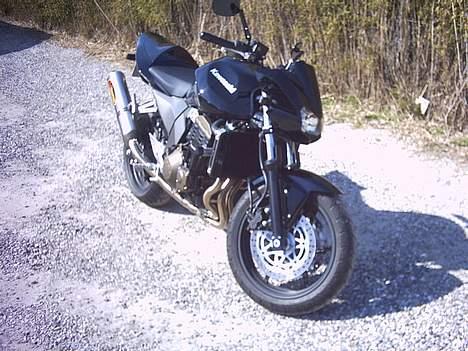Kawasaki Z 750 *SOLGT* billede 2