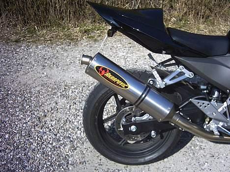 Kawasaki Z 750 *SOLGT* billede 3