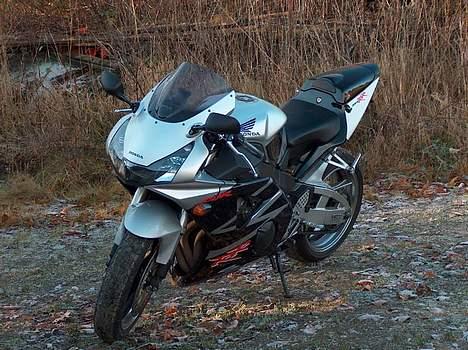 Honda CBR954RR Fireblade billede 2