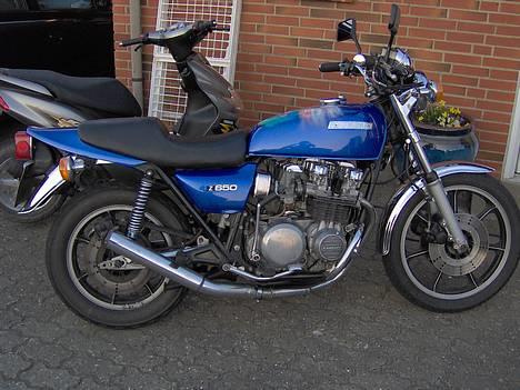 Kawasaki z650 billede 4