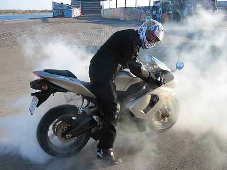 Kawasaki zx6r 636 billede 1