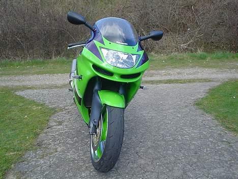 Kawasaki ZX6R billede 3