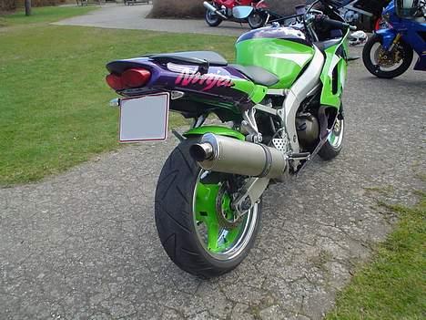 Kawasaki ZX6R billede 4