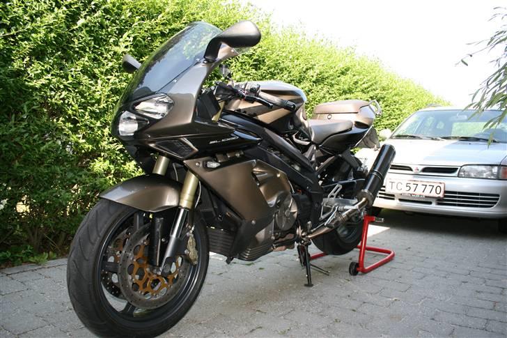 Aprilia SL1000 Falco (Solgt) billede 1