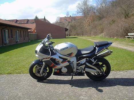 Yamaha YZF R6 billede 2