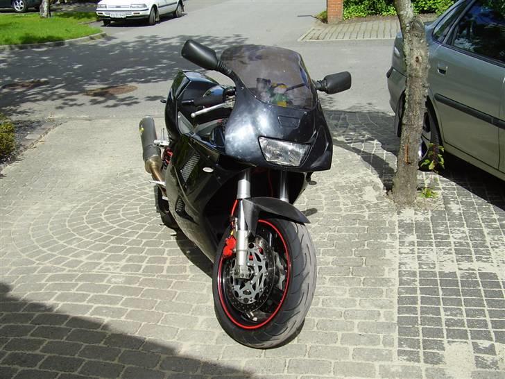 Yamaha FZR 1000 EXUP billede 2