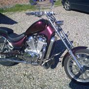Suzuki vs 750