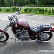 Suzuki vs 750